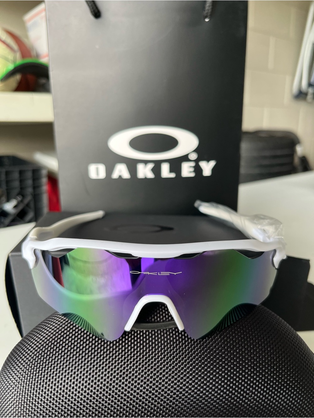 Oakley White Sports Sunglasses with Iridescent Green-Purple Lens